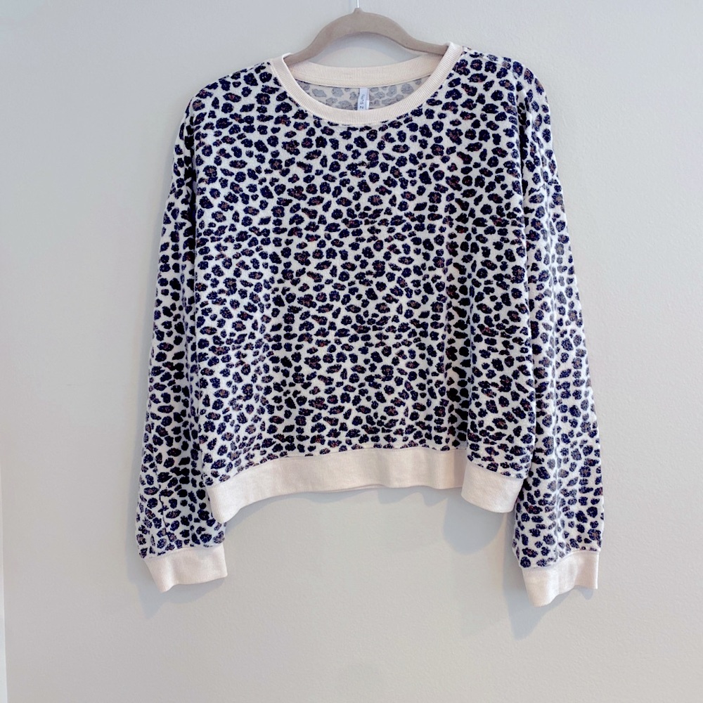 Z Supply womens leopard sweater long sleeve size Large soft fleece